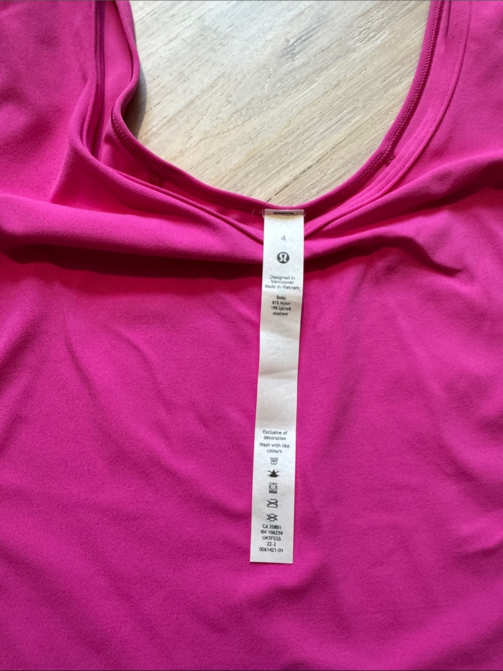 lululemon athletica Scoop Neck Crop Top - Fuchsia Pink - Picture 2 of 3